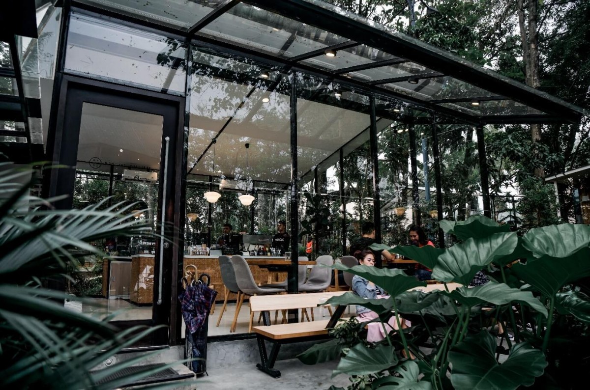 Bersantai Sejenak Di Popolo Coffee